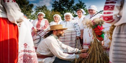 Turkish Clothing: Understanding Culture and Meaning